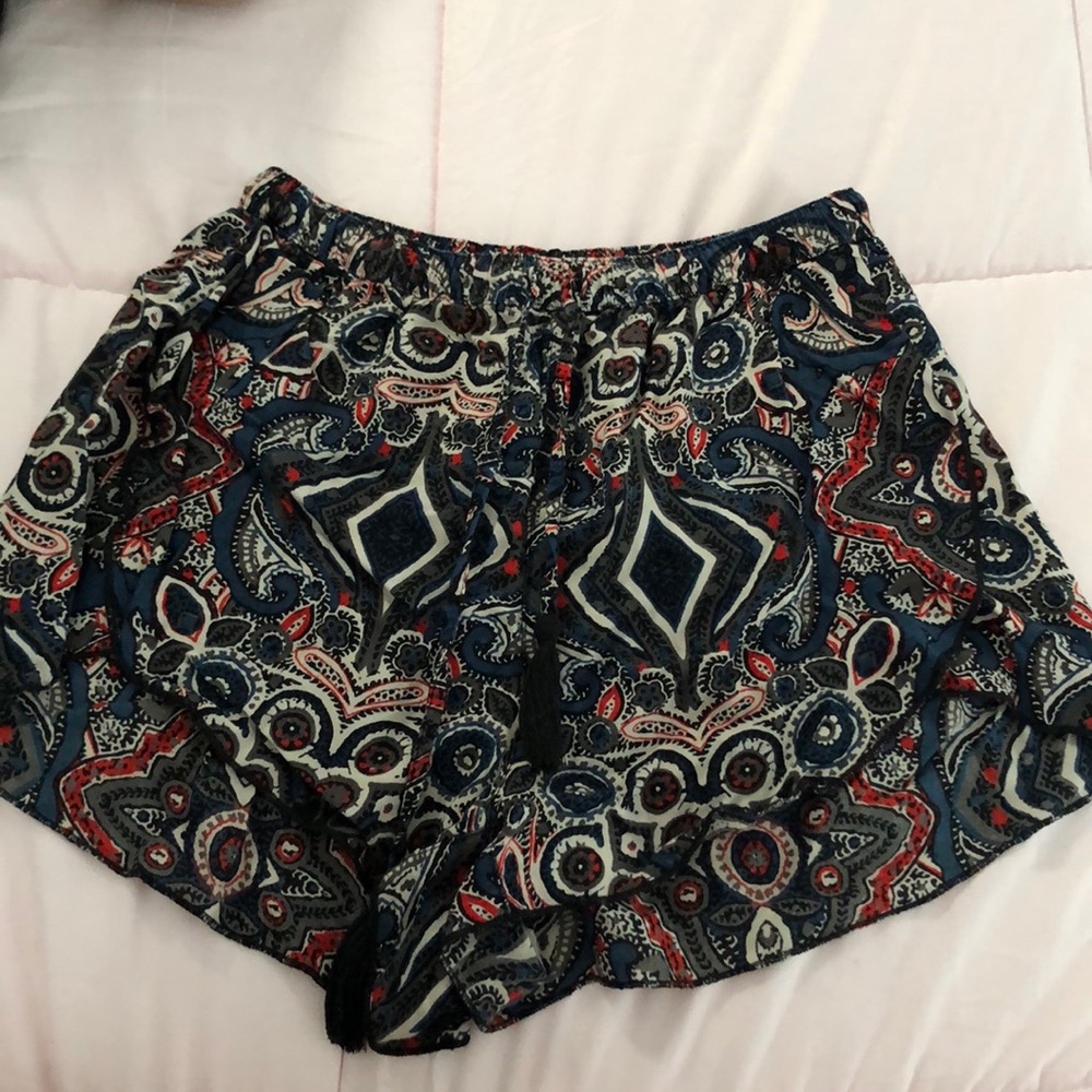 Multicolored paisley Abercrombie & Fitch shorts